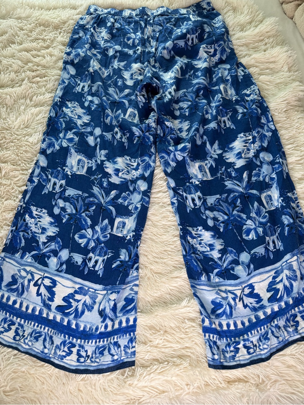 LOFT Navy & White Wide-Leg Floral Print Pants - Picture 5 of 10